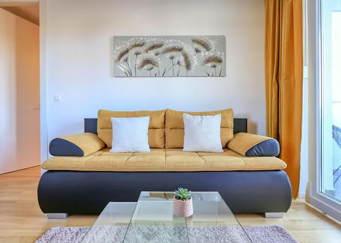 Barbara With Private Parking In The Garage * Zadar