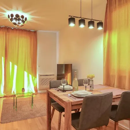 公寓 Barbara With Private Parking In The Garage *